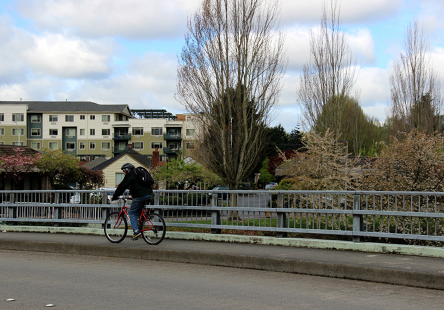 RT-bike-on-bridge.jpg